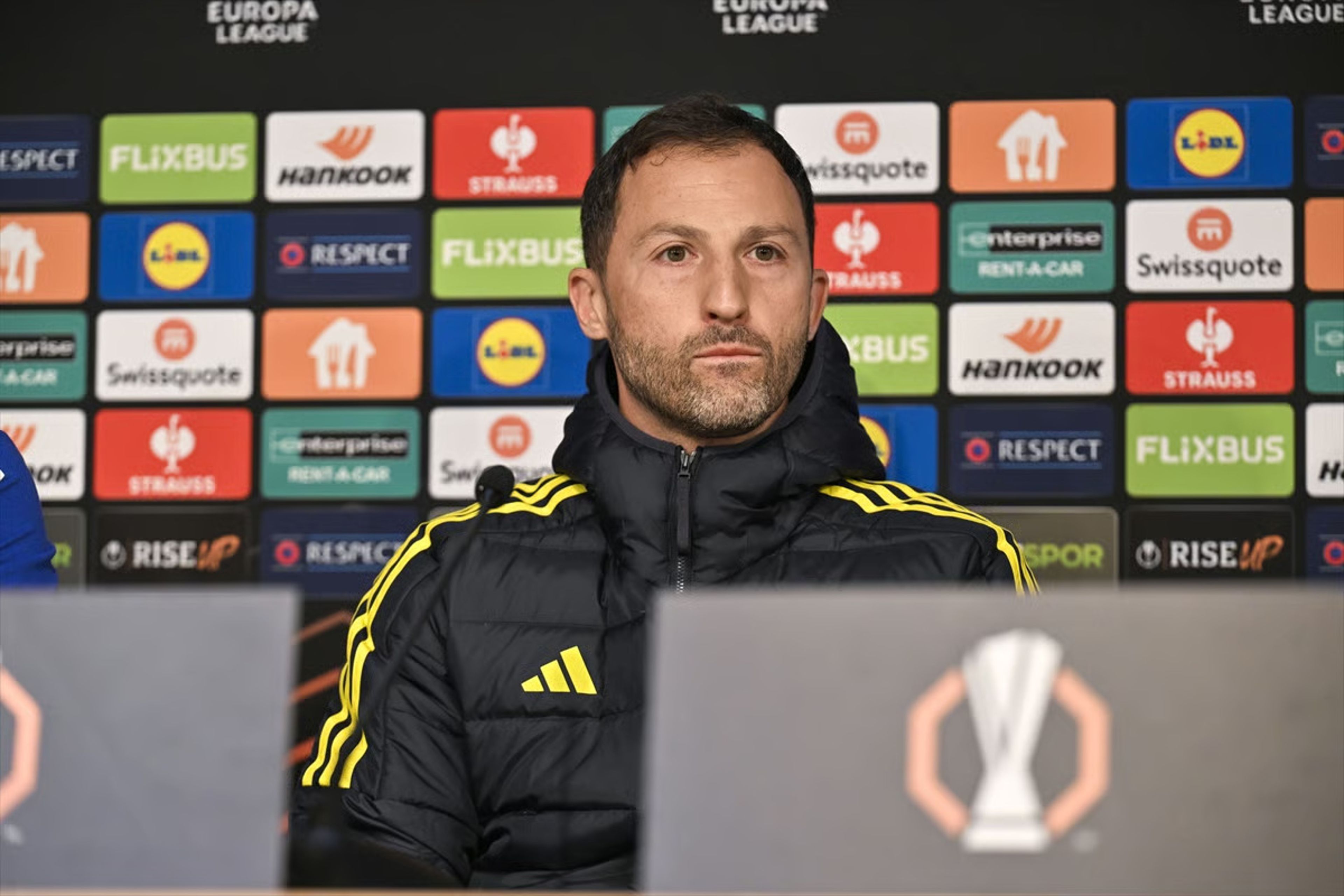 Fenerbahçe'de çifte mesaj: Tedesco gençlere şans verdi, Kerem Aktürkoğlu derbi yasağını uyguladı