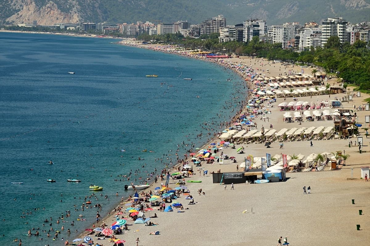 Antalya'da termometreler alev aldı