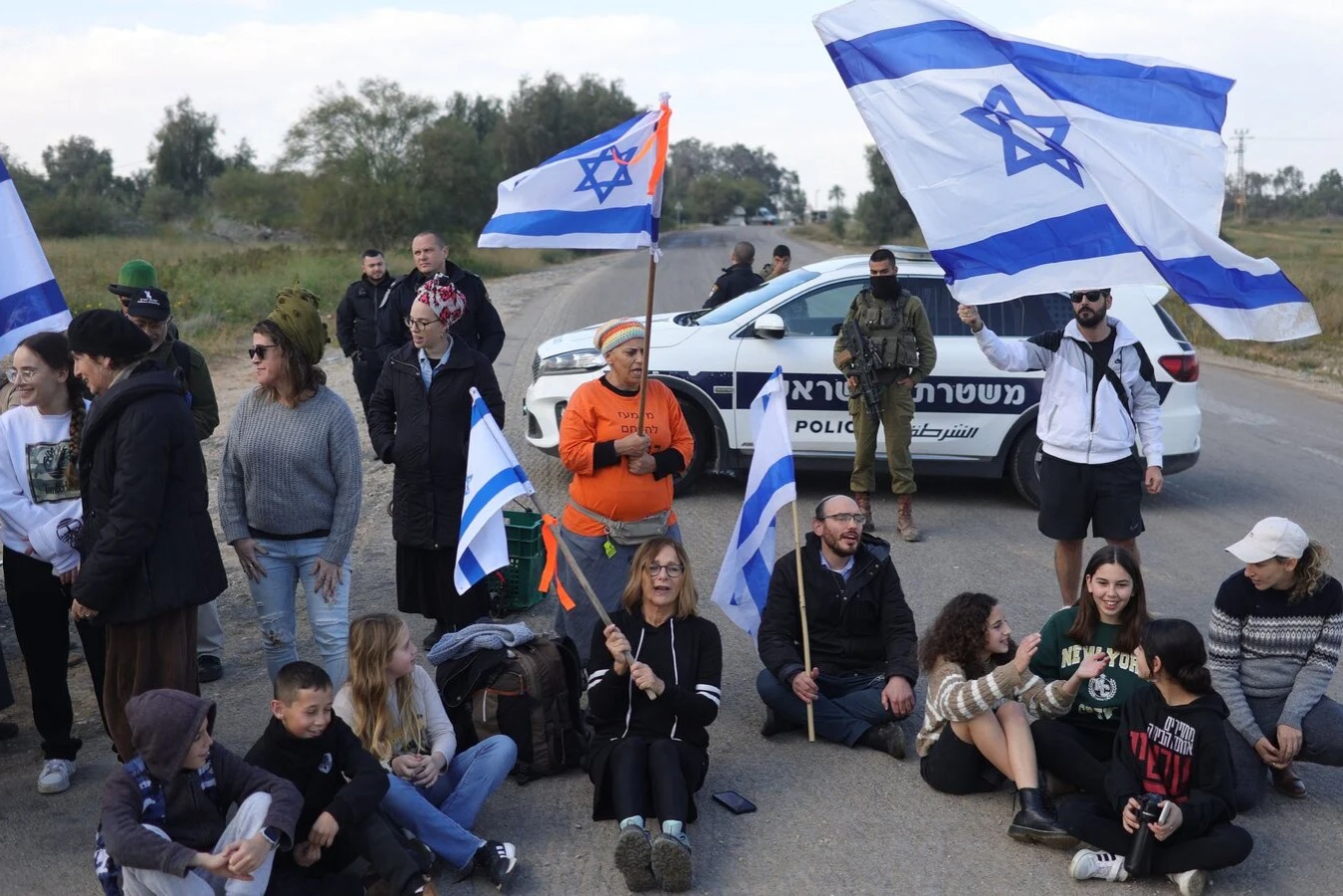 Israeli Protesters Use Baby to Block Gaza Aid Trucks
