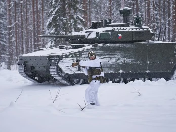 Çekya Ordusu, yeni nesil CV90 MkIV zırhlı muharebe aracını İsveç’te test ediyor
