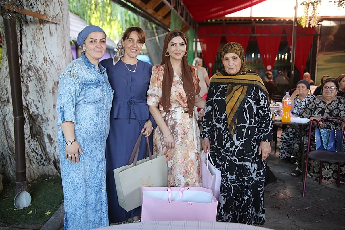Coşkulu eğlence ve aileye tam kabul