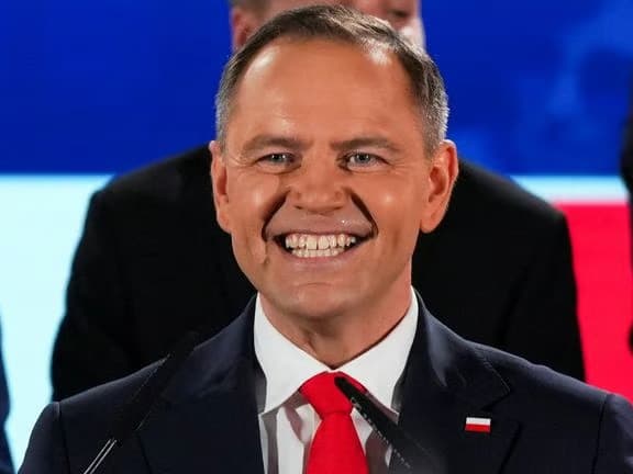 Polonya'nın yeni Cumhurbaşkanı Nawrocki oldu