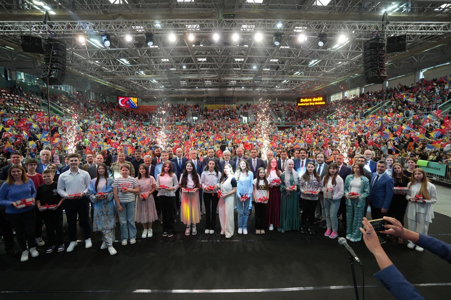 Bosna-Hersek’te 12. Çocuk Şenliği’nde, “Tercihim Türkçe Projesi” programı düzenlendi.