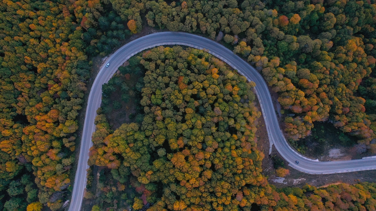 Uludağ’da Sonbahar Büyüsü: Renk Cümbüşüne Dönüşen Doğa Drone Kamerasına Yansıdı