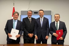 Türkiye'den kritik enerji hamlesi: ABD ile 20 yıllık LNG anlaşması imzalandı
