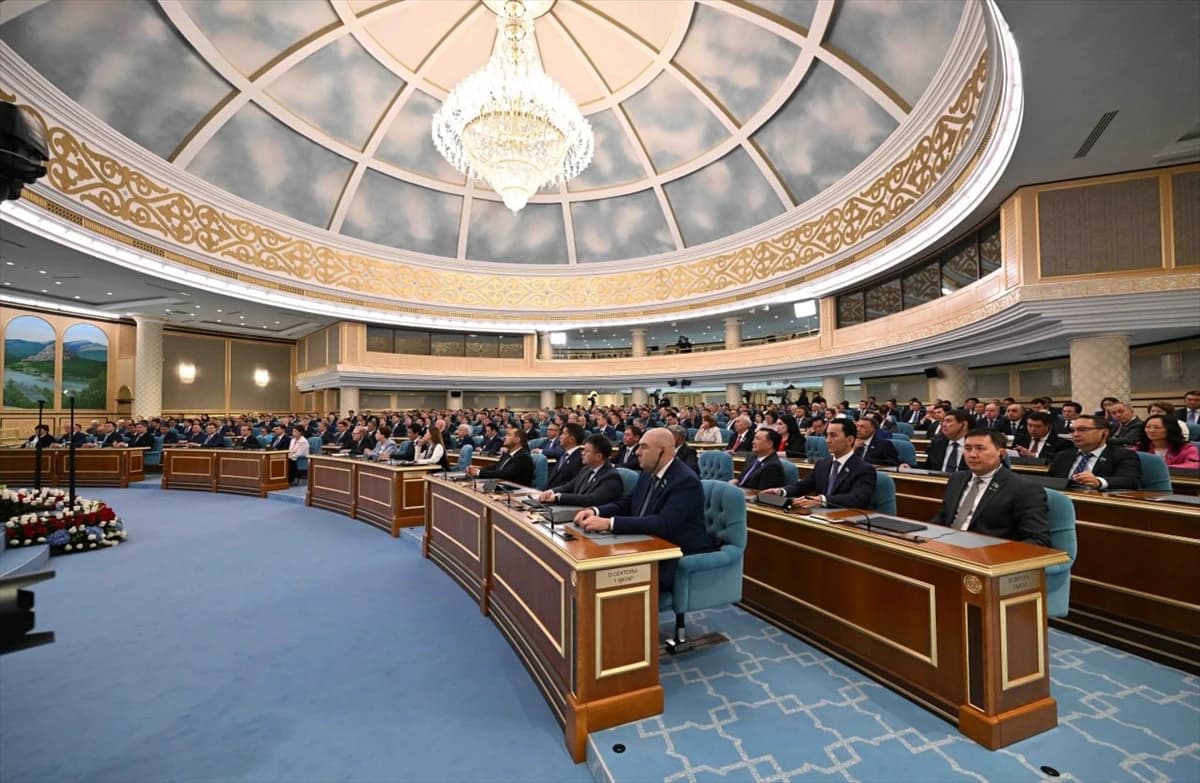 Kazakistan’da çift meclisli parlamento sistemi sona erdi