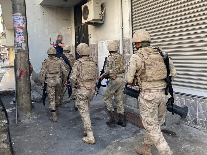 Jandarma'dan 1 milyar TL'lik siber suç operasyonu