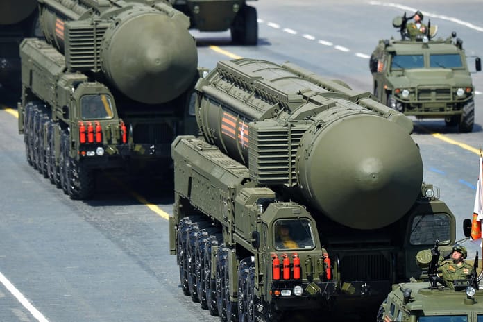 Rusya nükleer silah testlerine yeniden başlayabilir