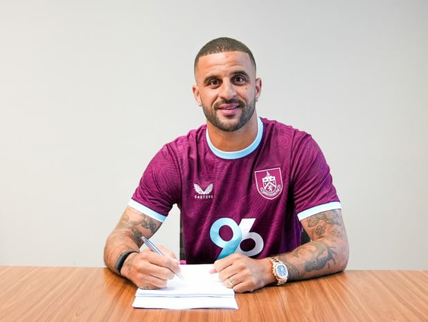 Premier Lig'in yeni ekibi Burnley, İngiliz yıldız Kyle Walker'ı kadrosuna kattı