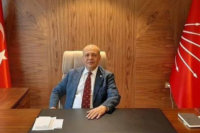 CHP’li Veysi Uyanık’tan kurultay itirafları: Kargo poşetleriyle paralar dağıtıldı