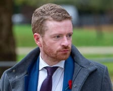 İngiltere'de Epstein skandalı Başbakanlık ofisine uzandı