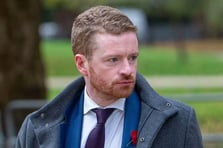 İngiltere'de Epstein skandalı Başbakanlık ofisine uzandı