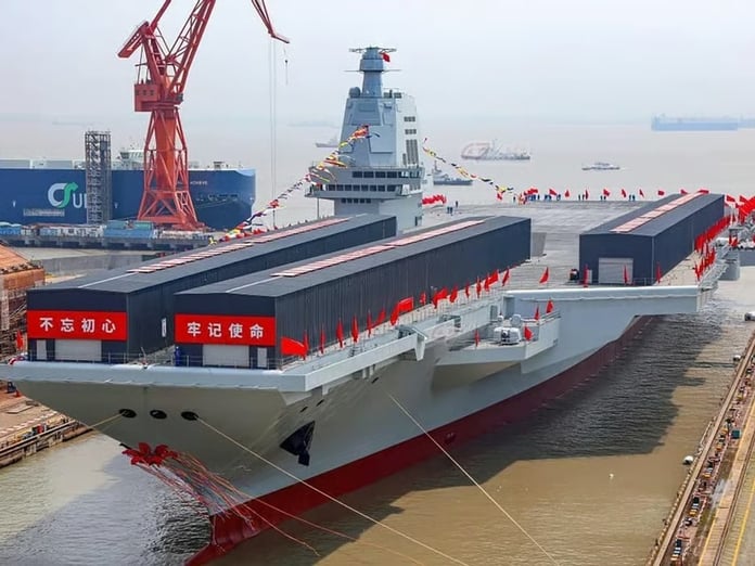 Çin’in üçüncü uçak gemisi Fujian göreve başladı