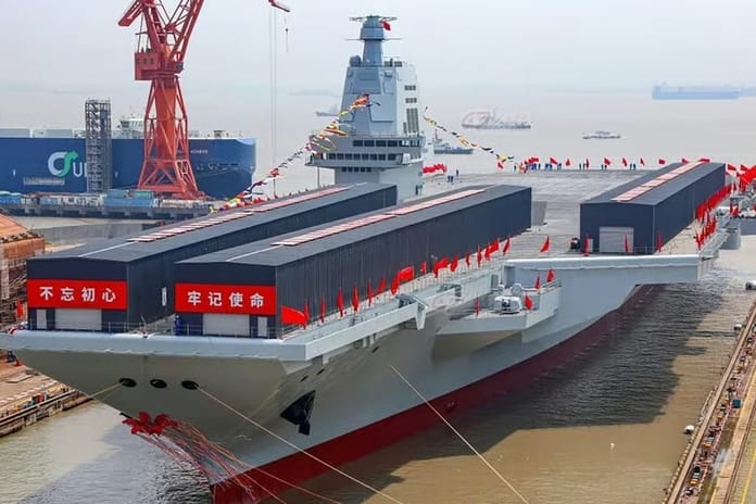 Çin’in üçüncü uçak gemisi Fujian göreve başladı