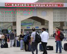 İranlı turistlerden İsrail saldırılarına tepki: Bizim de bombalarımız İsrail'e gidecek