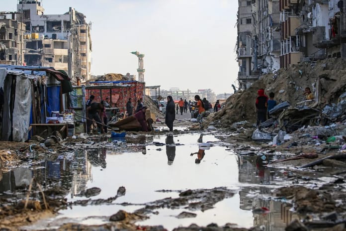 İsrail ordusu yardım bekleyen Filistinlilere topçu ateşi açıldığını kabul etti