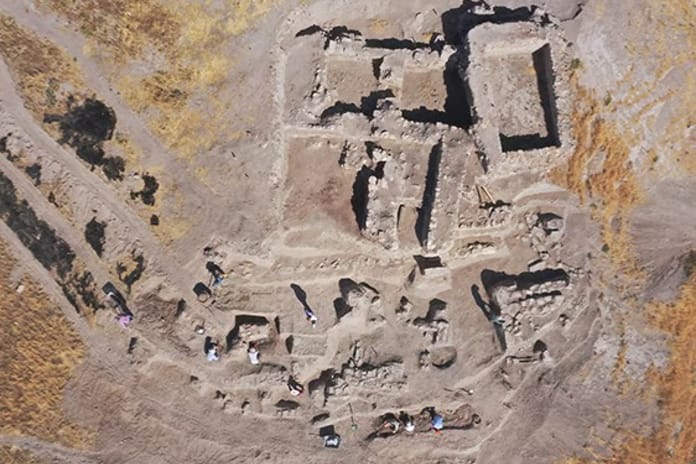 Elazığ'da 6 bin yıllık tapınak keşfedildi: İnsan kurban edildiği düşünülüyor