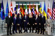 Ramstein 32 toplantısı Ukrayna’ya tarihi askeri yardım taahhütleri getirdi