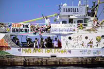 Handala gemisi Gazze'ye yardım götürmek için yola çıktı