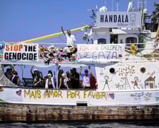 Handala gemisi Gazze'ye yardım götürmek için yola çıktı