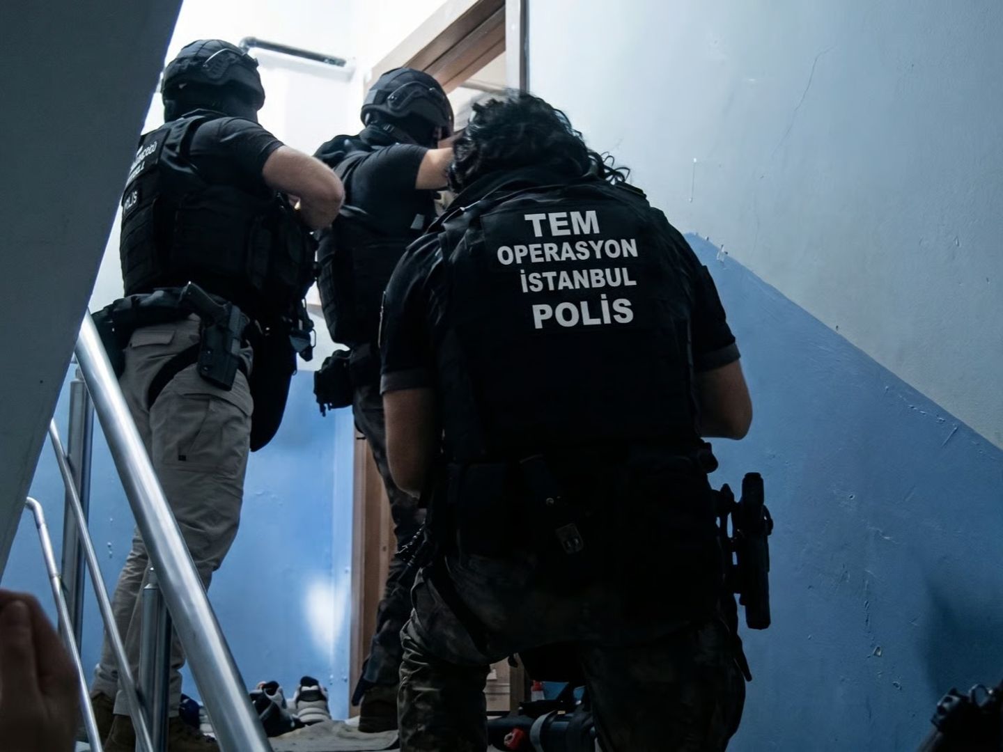 İstanbul'da DEAŞ ve El Kaide operasyonu: 15 şüpheli şafak baskınıyla yakalandı