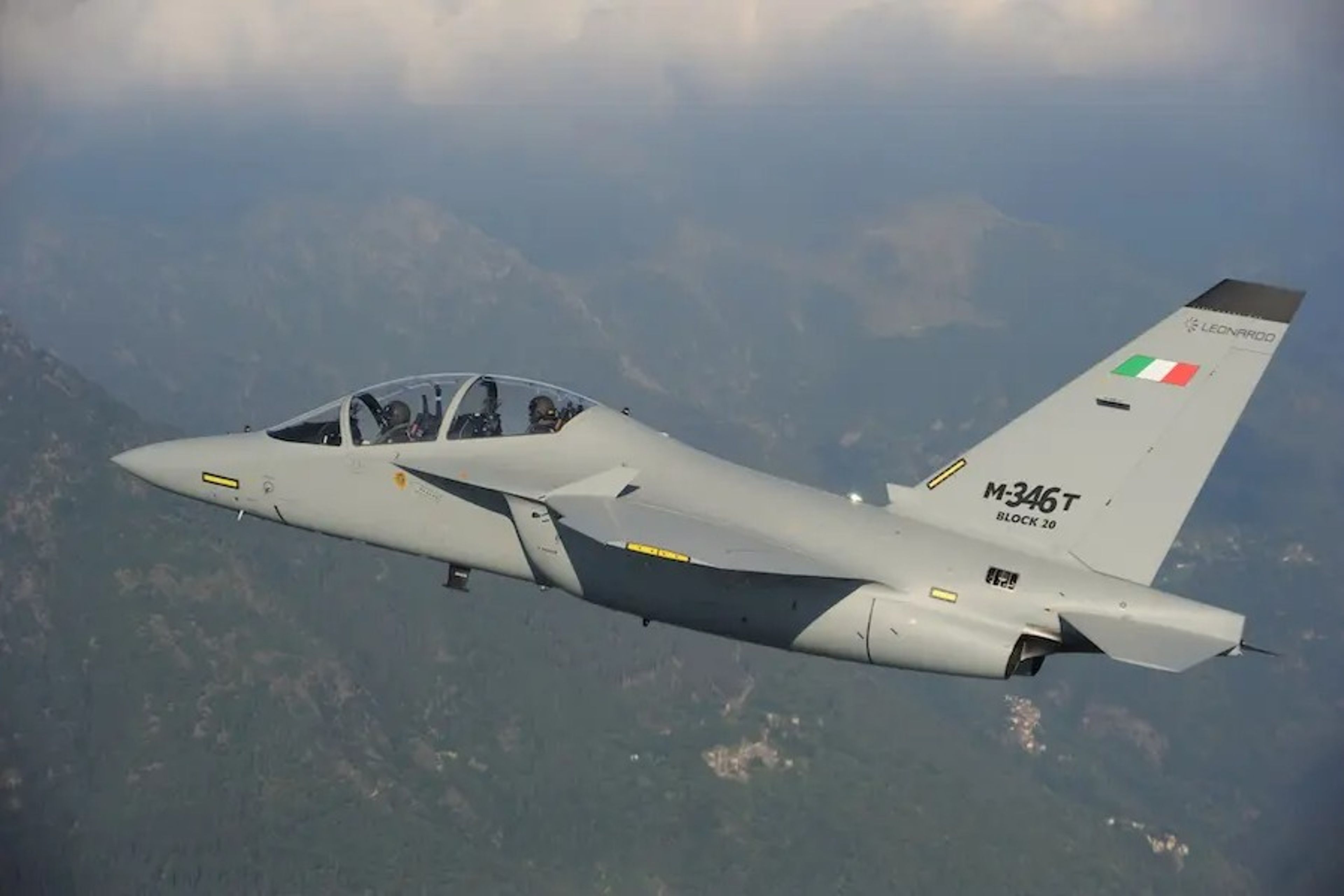 Kanada, 6 adet M-346 Block 20 eğitim uçağı sipariş etti