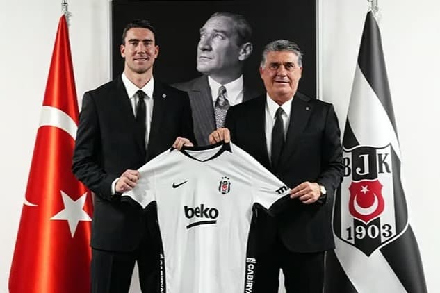 Beşiktaş'tan Vlahovic'e özel madde