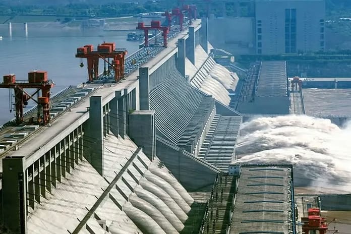 Çin dünyanın en büyük hidroelektrik barajının inşaatına başladı