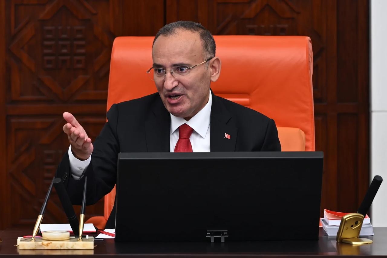 Bekir Bozdağ TBMM Başkanvekilliği görevinden istifa etti
