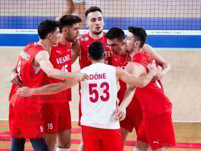 Filenin Efeleri Hollanda'da VNL provasına çıkıyor: Hazırlık maçlarıyla sezon açılıyor