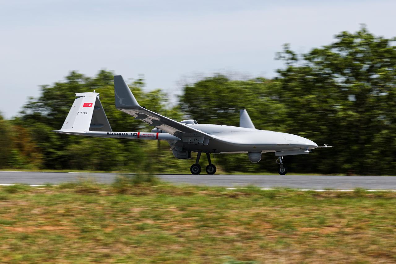 Bayraktar TB2T-AI , 37.096 ft ile yeni irtifa rekoru kırdı