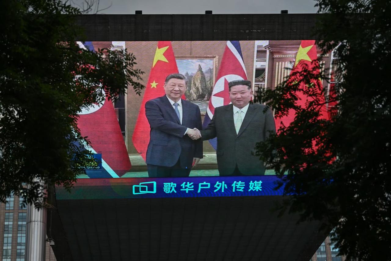 Xi Jinping’den Kuzey Kore’ye kritik ziyaret