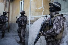 Jandarma’dan 15 ilde dev operasyon: Kumar ve dolandırıcılık şebekesine baskın