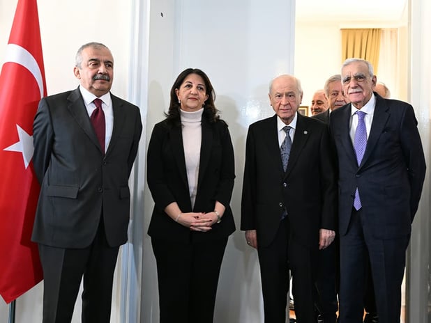 “Terörsüz Türkiye” sürecine halk desteği: Yüzde 61 olumlu buluyor