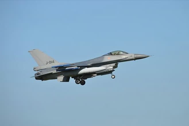 Yunanistan 38 F-16’ı Viper yapıyor
