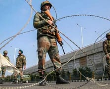 The Guardian: Hindistan ve Pakistan neden savaşın eşiğinde?