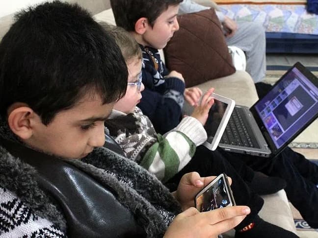 Sosyal medyada 15 yaş sınırı meclisten geçti