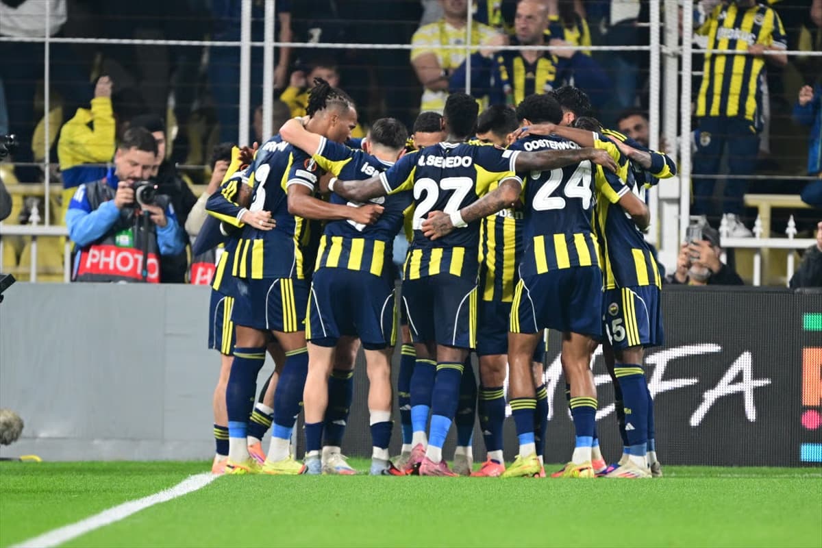 Kadıköy'de Avrupa gecesi: Fenerbahçe, Stuttgart'ı tek golle geçti