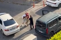 Trafikte yol verme tartışması kavgaya dönüştü