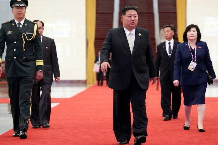 Kuzey Kore'de hamburger ve karaoke gibi kelimeler yasaklandı