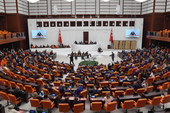 Bayram tatili sonrası TBMM'de yoğun mesai