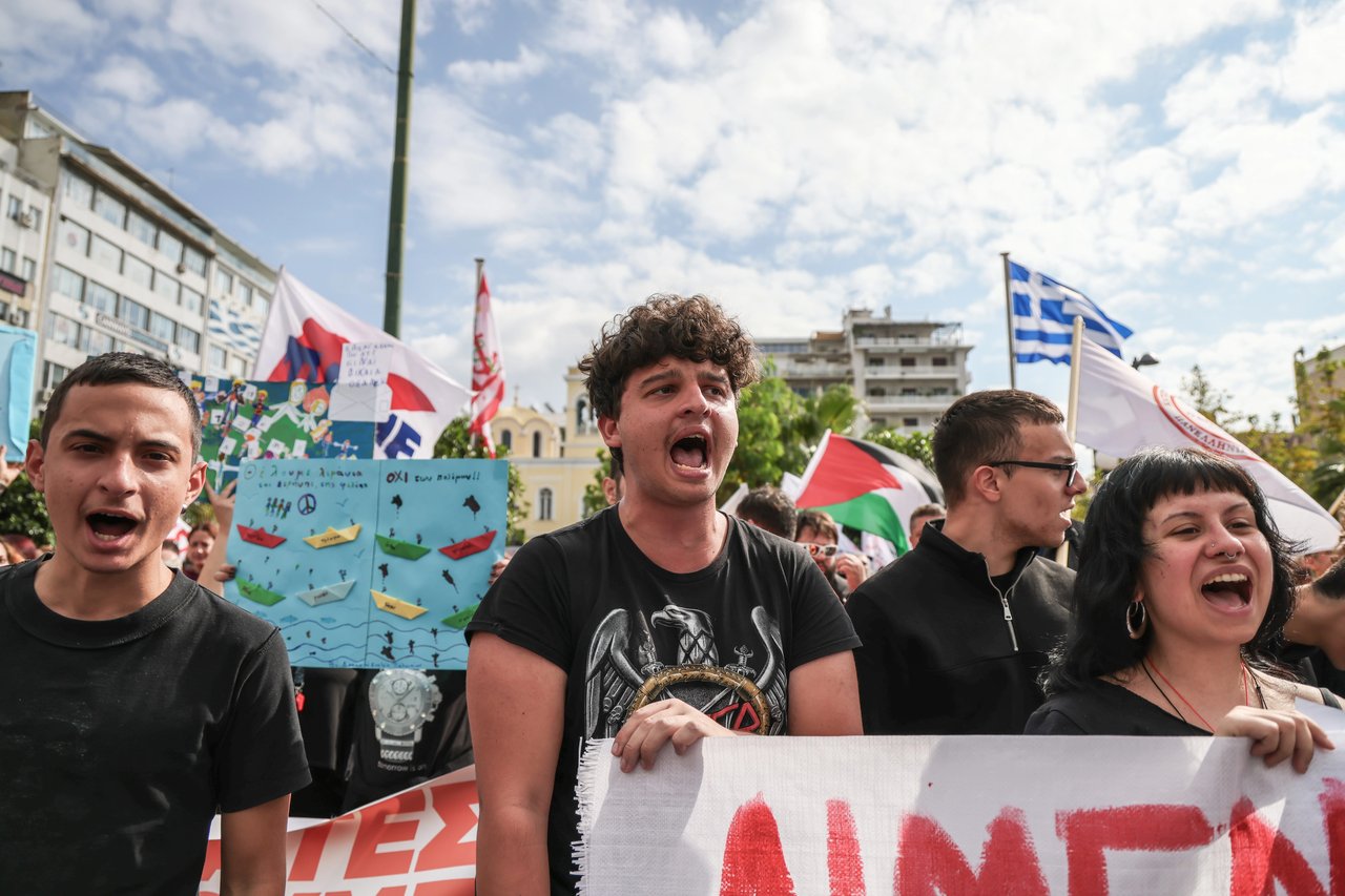 Liman işçileri savaşa karşı 22 ülkede greve gitti