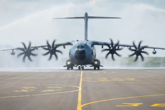 Fransa ve İspanya, Airbus A400M uçağının geliştirilmesi için stratejik iş birliği kurdu