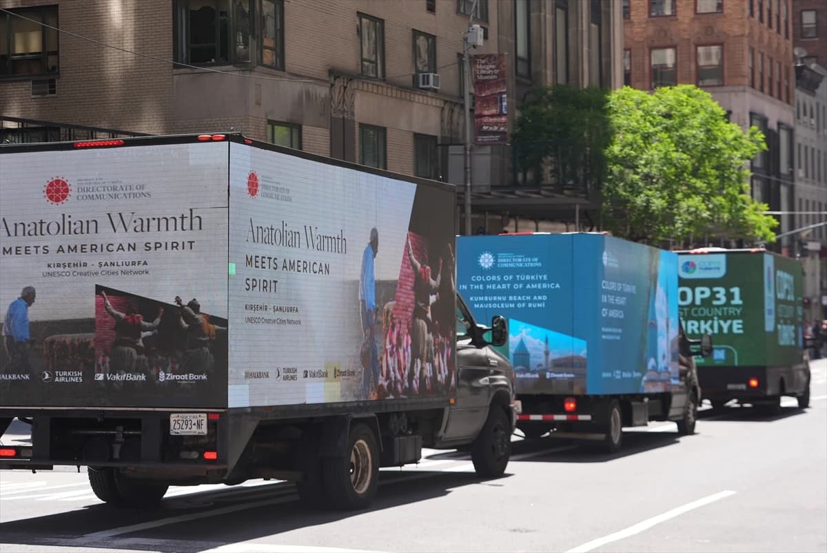 New York'ta Türk Günü Yürüyüşü düzenlendi