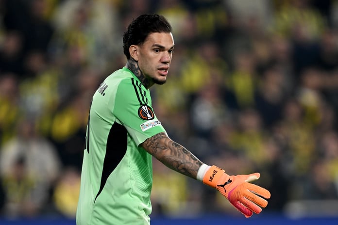Ederson cezalı duruma düştü