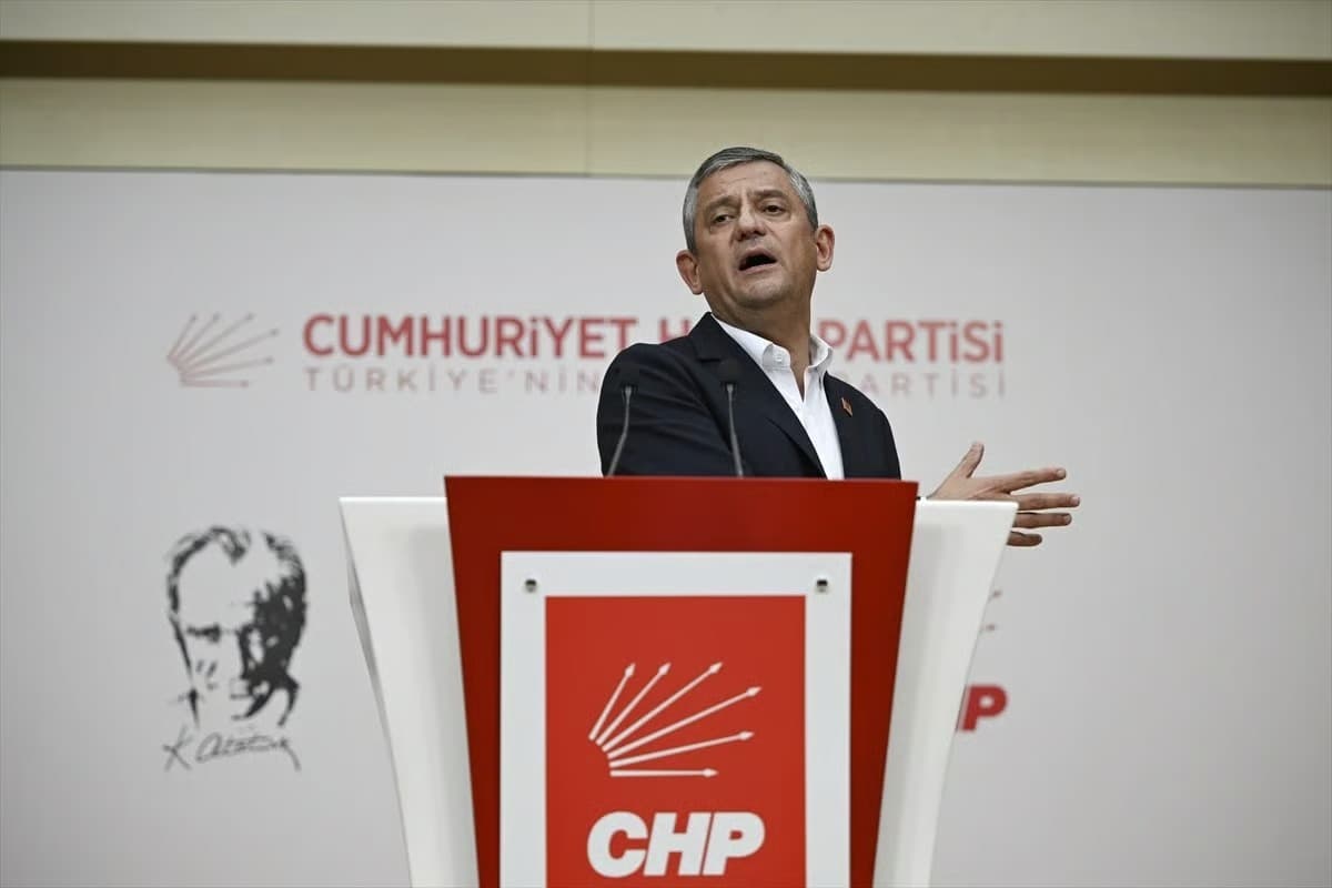 Mutlak butlan kararı sonrası: Özgür Özel CHP Grup Başkanı oldu