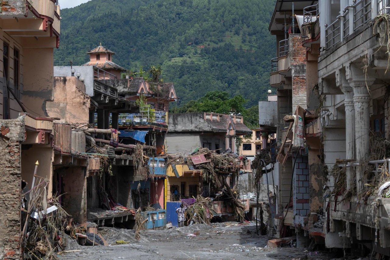 Nepal'de yeniden inşa için yaklaşık 5 milyar dolar gerekiyor