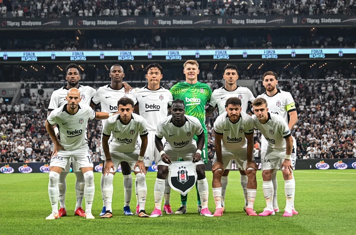 Beşiktaş, Midtjylland deplasmanında tur peşinde