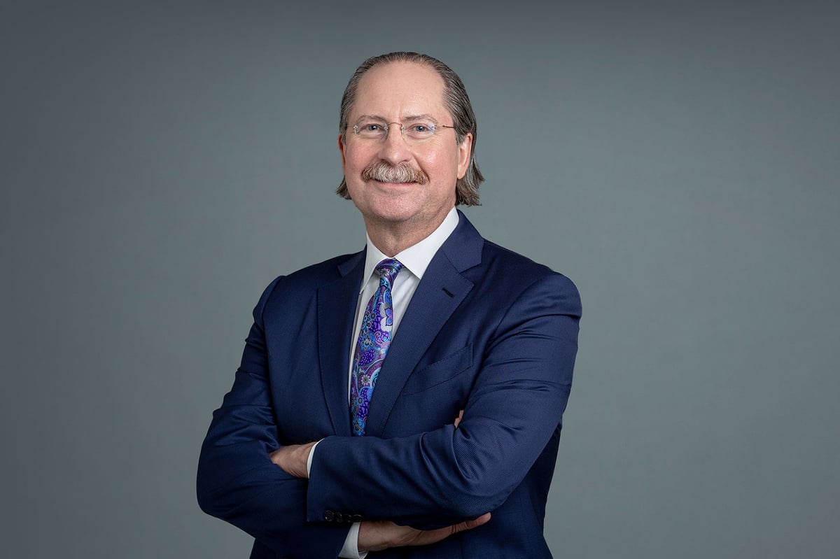 Dr. Robert Montgomery - Onassis