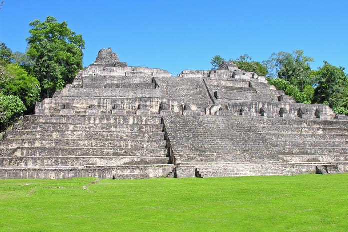 1700 yıllık Maya Kralı'nın hazinesi ve mezarı bulundu